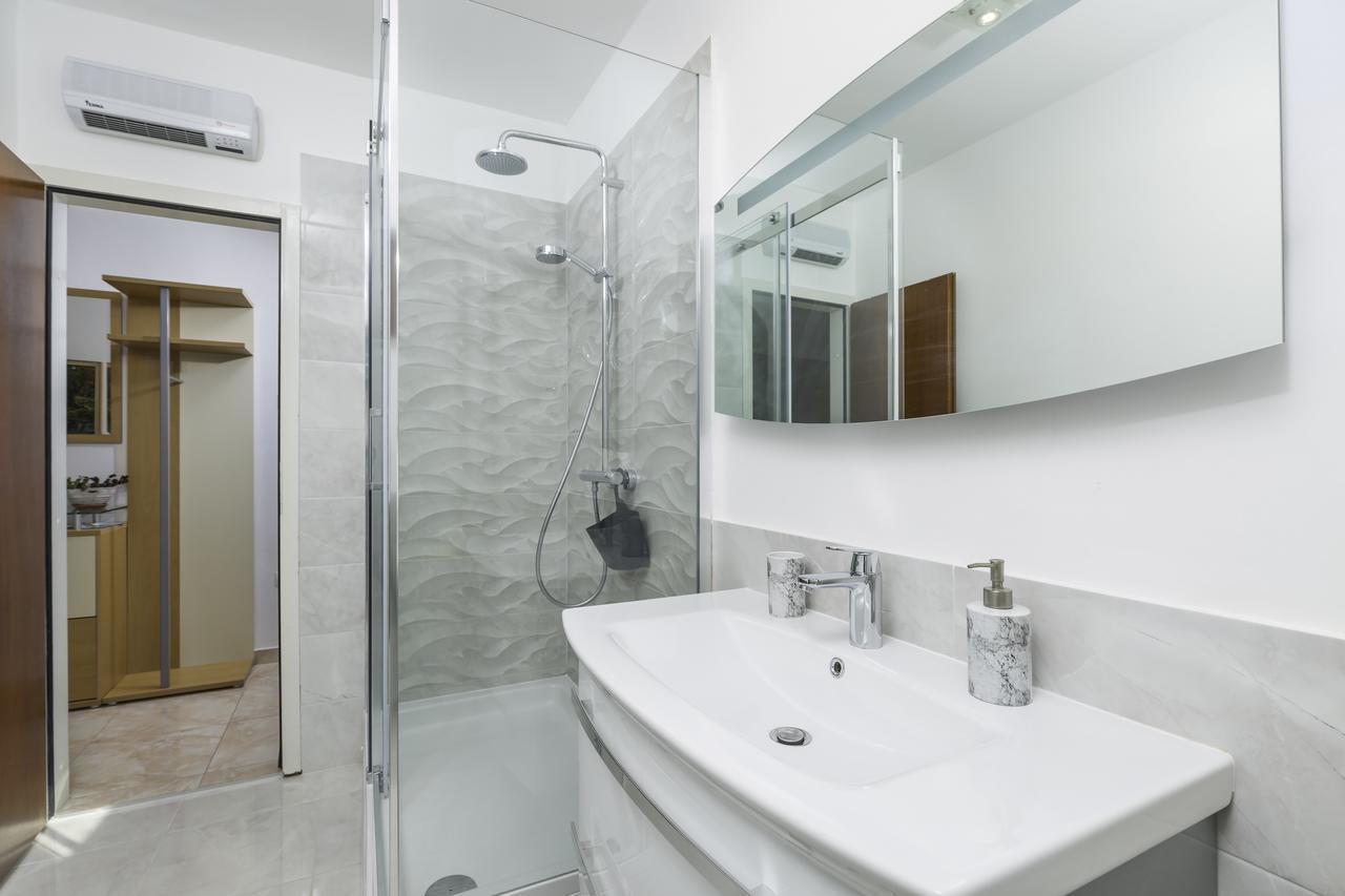 Apartment Milena Porec Luaran gambar